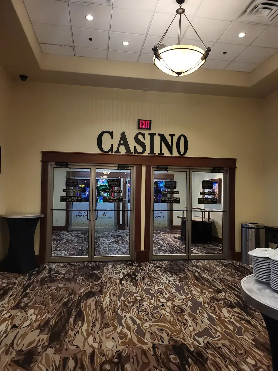Deerfoot Inn & Casino, Calgary